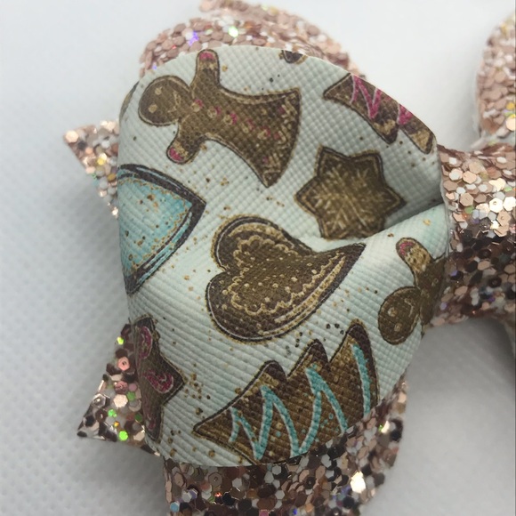 Christmas Holiday Gingerbread Cookie Hair Bow - Picture 5 of 8